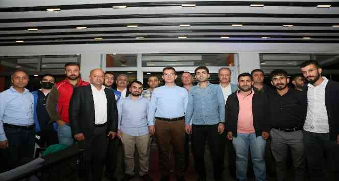 Genç Kaymakamı Kaptanoğlu gençlerle bir araya geldi