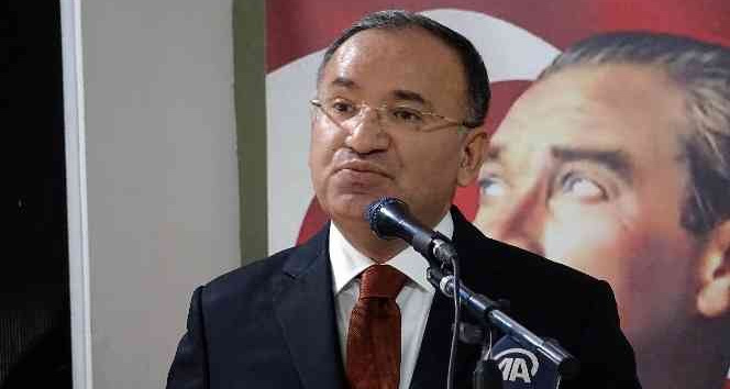 Bakan Bozdağ: “Herkesin tercihine uygun yaşam tarzına saygı duyacaksınız”