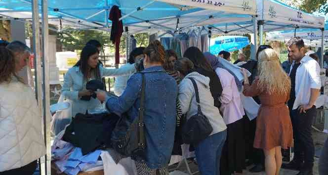Şehit ve gazi çocukları yararına düzenlenen panayır yoğun ilgi gördü