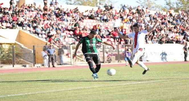 TFF 2. Lig: Uşakspor: 0 - Kocaelispor: 3
