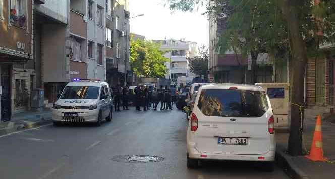 Bağcılar’da uyuşturucu bağımlısı genç annesinin başını kesip camdan aşağıya attı