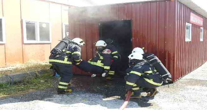 Edirne’nin kadın itfaiye erleri azmi ve başarısıyla erkeklere taş çıkartıyor
