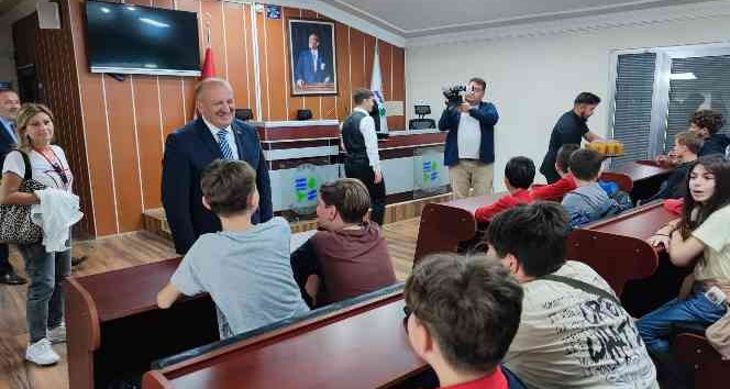 Başkan Tavlı, yabancı öğrenciler ile buluştu