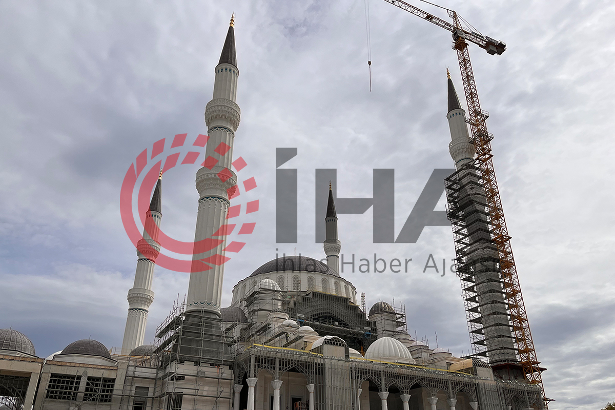 Barbaros Hayreddin Paşa Camii, açılış için gün sayıyor