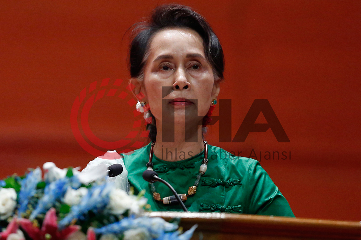 Myanmar&#039;ın devrik lideri Suu Kyi ve ekonomi danışmanı Turnell&#039;e 3&#039;er yıl hapis