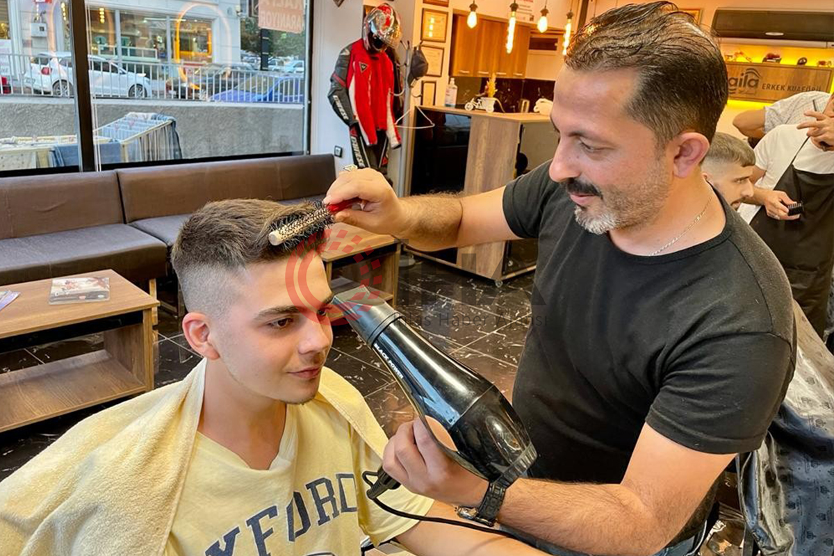 Berber, kuaför ve güzellik salonları kararına erteleme!
