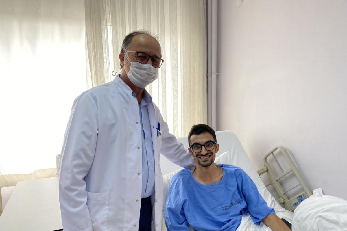 Eğitim için gittiği ABD’de kaza geçiren Türk öğrenci tedavi için Türkiye’ye getirildi