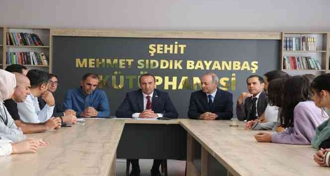 Bingöl’de Anadolu Mektebi Yazar Okumaları Projesi