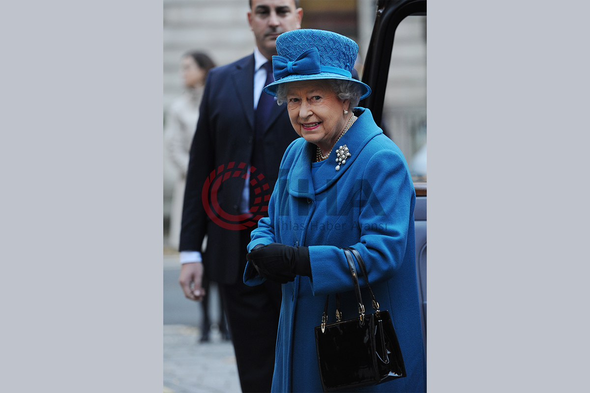 İngiltere Kraliçesi II. Elizabeth’in ölüm nedeni 'yaşlılık'