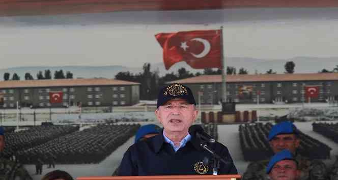 Bakan Akar: "Kıbrıslı kardeşlerimizin haklı davalarında tüm imkanlarımızla yanlarında yer alıyoruz"