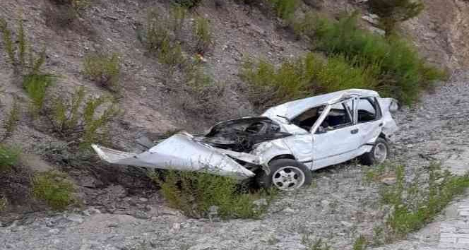 Otomobilin uçuruma yuvarlandığı kazada bir çocuk hayatını kaybetti