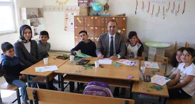 İl Milli Eğitim Müdür Yücel, köy okullarını ziyaret etti