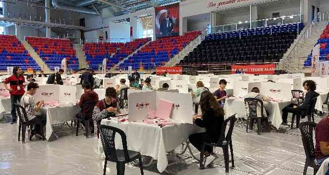DENEYAP Türkiye Teknoloji Atölyeleri için Niğde’de uygulama sınavı yapıldı