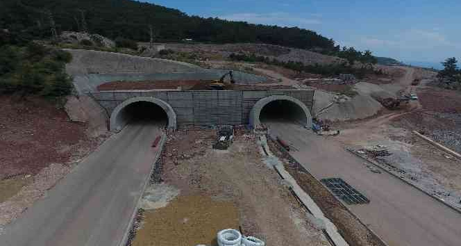 Kazdağları’ndan geçen Assos ve Troya tünellerinin 11 Ekim’de açılması bekleniyor