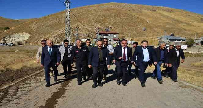 İçişleri Bakan Yardımcısı Çataklı, deprem bölgesinde incelemelerde bulundu