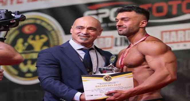 Ispartalı sporcu ulusal yarışmadan ikincilik ile döndü