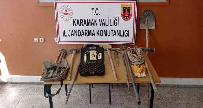 Karaman’da kaçak kazıya suçüstü: 4 gözaltı