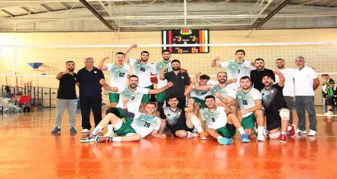 Alpaslan Endüstri Erkekler Voleybol 1. Ligi: Solhan Spor: 3 - Hatay Erzin Yeşilkent: 2