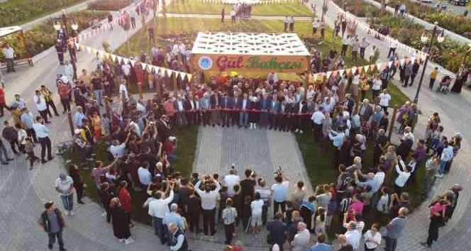 Battalgazi’de gül bahçesi hizmete açıldı