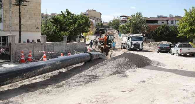 Esentepe Ve Sümer Mahallesi’nde altyapı yenileme çalışmaları devam ediyor