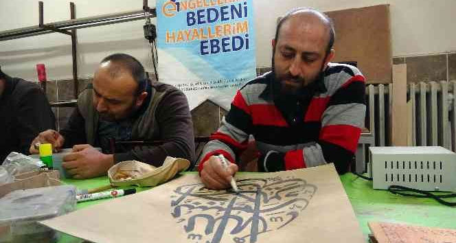 Sanatta engel tanımıyorlar