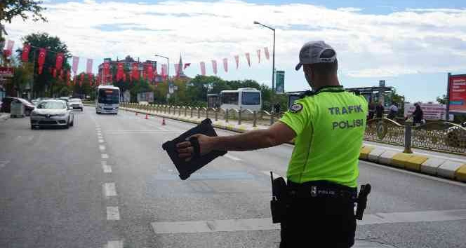 Edirne’de toplu taşıma araçlarına yönelik denetimler arttırıldı