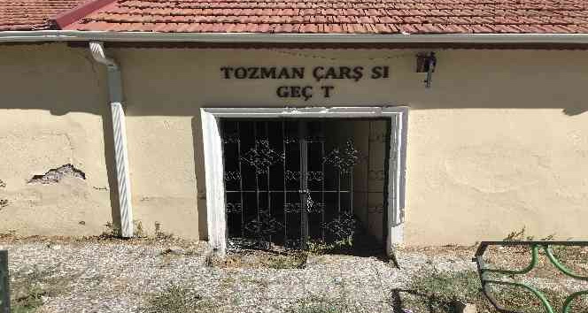 Tozman Çarşısı bakımsız kaldı