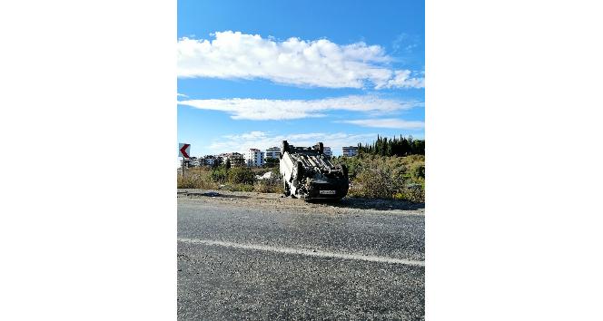 Yalova’da kamyonet takla attı: 3 yaralı