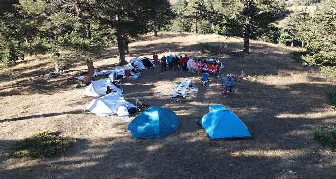 Üniversite için Gümüşhane’ye gelen öğrenciler doğayla buluştu