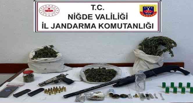 Jandarmadan uyuşturucu operasyonu