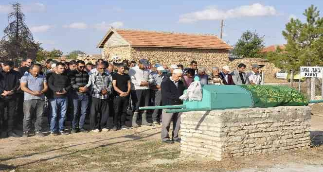 Karaman’da köpeğin saldırısı sonucu ölene kadın toprağa verildi