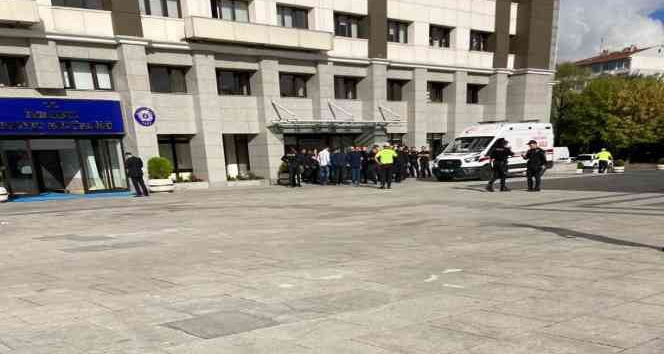 İstanbul’da görevli polis memuru emniyet yerleşkesinde intihar etti