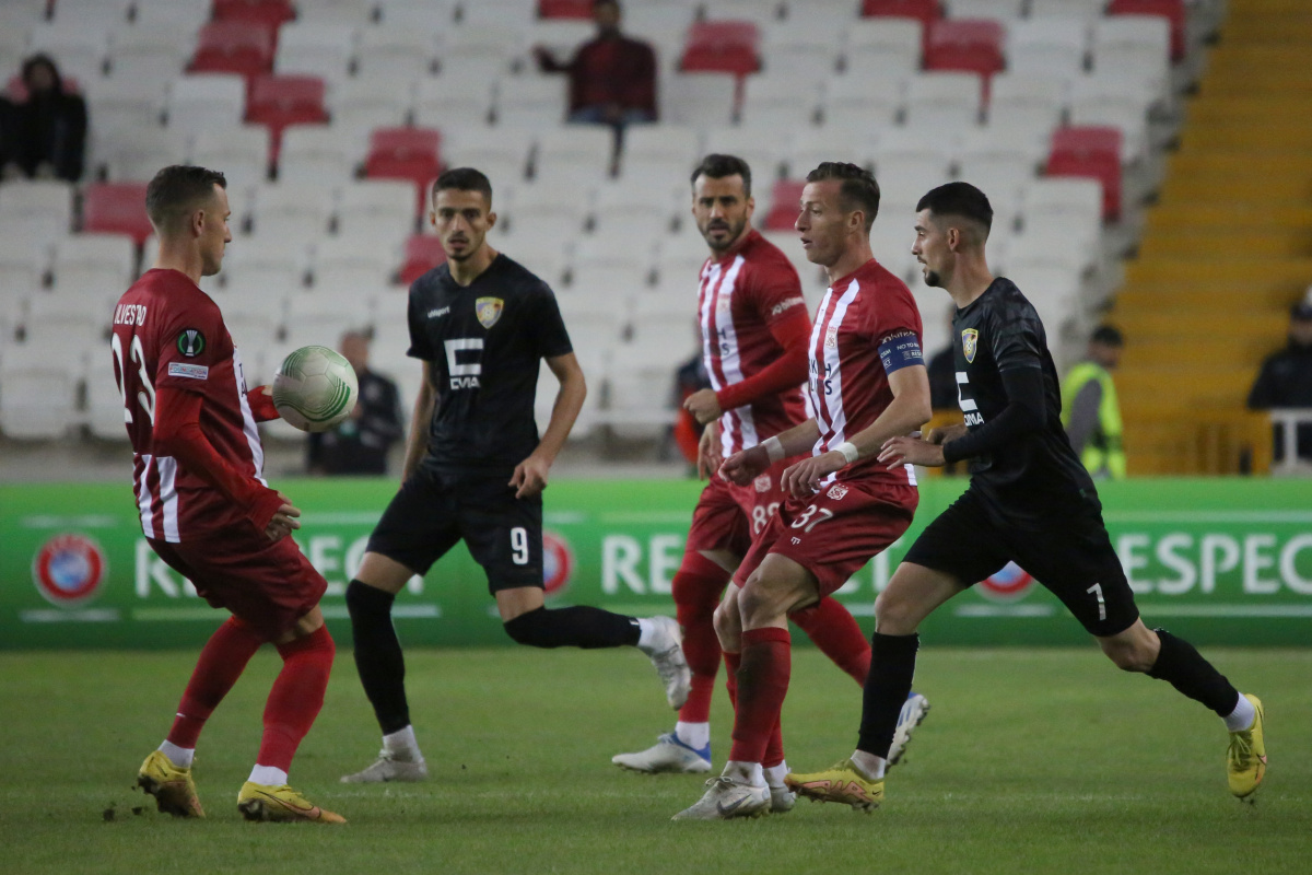 Nefes kesen maçta Sivasspor 90+4'te yıkıldı!