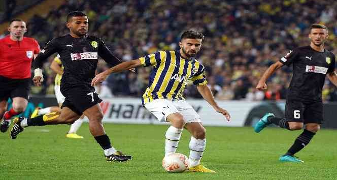 UEFA Avrupa Ligi: Fenerbahçe: 2 - AEK Larnaca: 0 (İlk yarı)