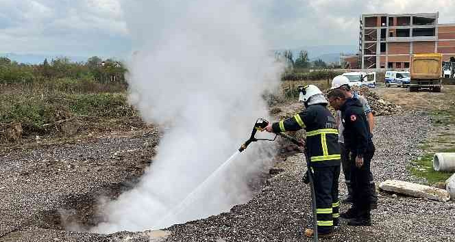 Düzce’de doğal gaz boru hattındaki yangın söndürüldü