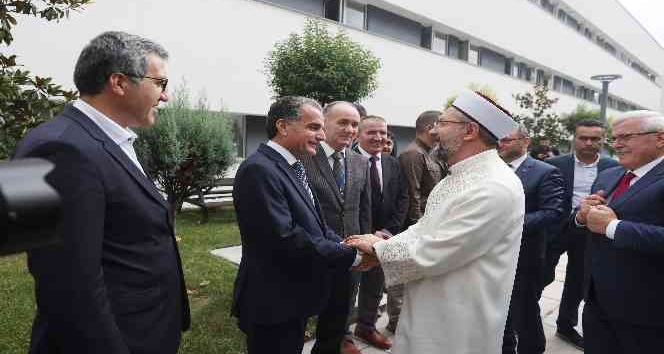 Diyanet İşleri Başkanı Erbaş: “Cami temeli atılmayan üniversite neredeyse kalmadı”