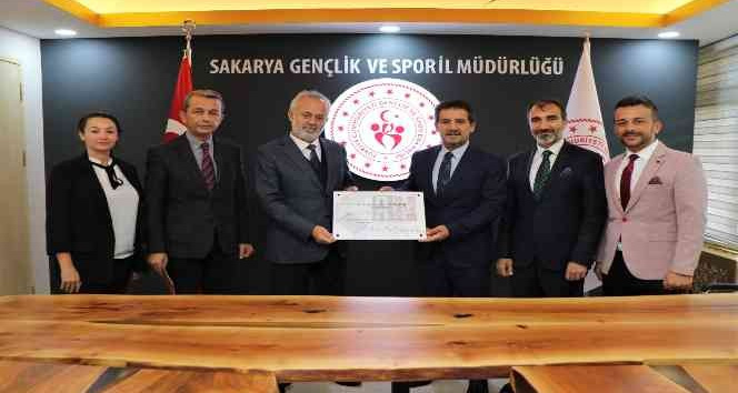 Kamuda ilk sertifika Arif Nihat Asya Öğrenci Yurduna