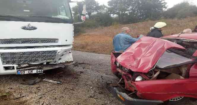 Biga’da süt tankeri ile otomobilin çarpıştı kazada, 83 yaşındaki kadın hayatını kaybetti