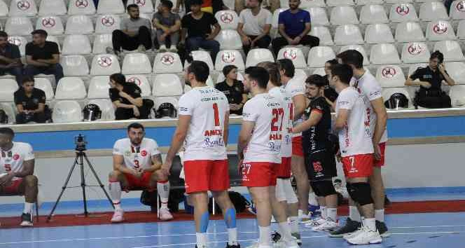 AXA Sigorta Efeler Ligi - Cizre Belediyespor: 1  - Bursa BŞB.: 3