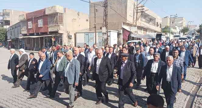 Silopi’de kız isteme merasiminde bin yıllara dayanan gelenek yaşatıldı