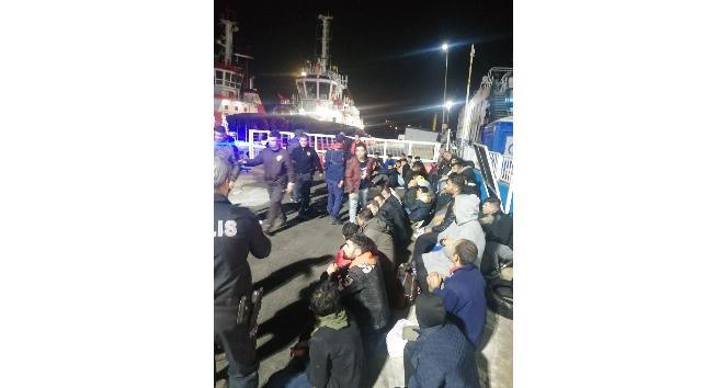 Çanakkale’de 56 kaçak göçmen yakalandı