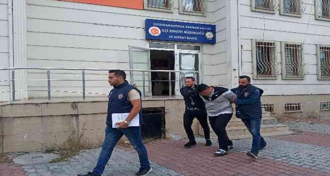 Gaziosmanpaşa’da sokak ortasında kadını vuran saldırganlar adliyeye sevk edildi