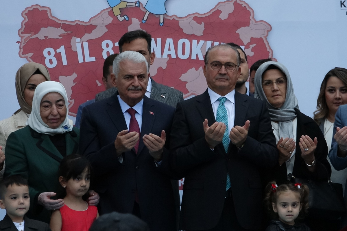 Binali Yıldırım, Trabzon’da anaokulu açılışına katıldı