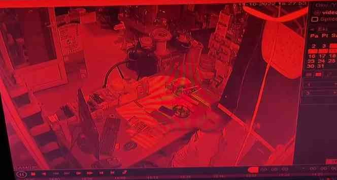 Osmaniye’deki deprem güvenlik kamerasında