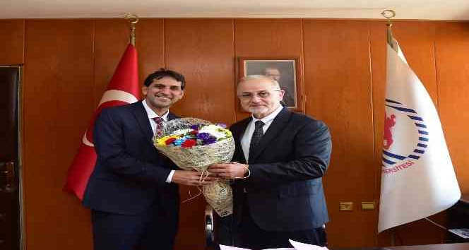 OMÜ İnsan ve Toplum Bilimleri Fakültesi’ne yeni dekan