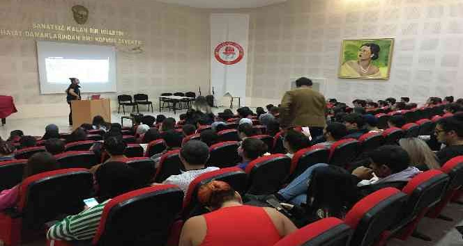 Üniversite öğrencilerine narkotik bağımlılığı konferansı