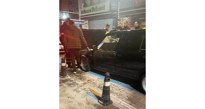 Seyir halindeki otomobil yanma tehlikesi geçirdi