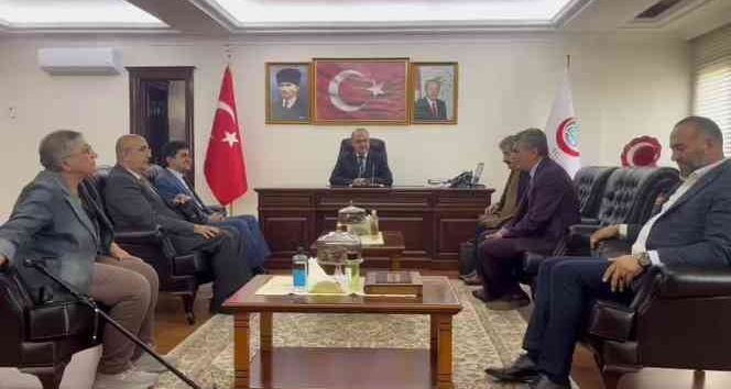 Vali’ye makamında ’Huma Kuşu’ türküsü