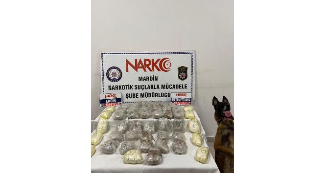 Mardin’de durdurulan araçtan 23 kilogram uyuşturucu çıktı