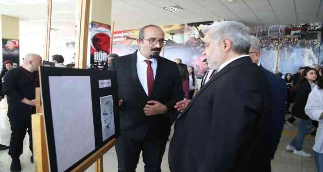 ASÜ’de görme engellilere özel kabartma resim sergi açıldı